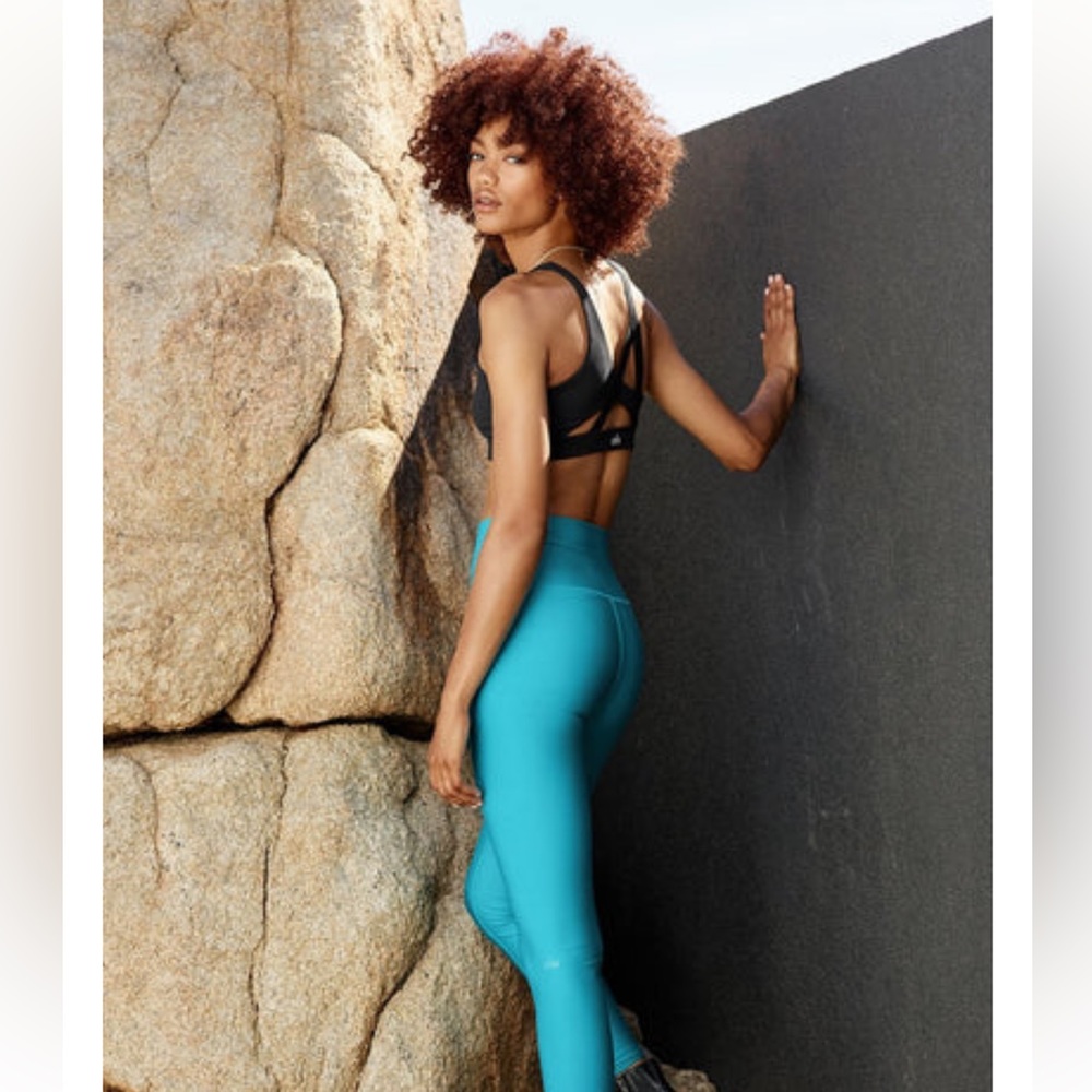 NWT Alo Yoga High Waist Airlift Legging